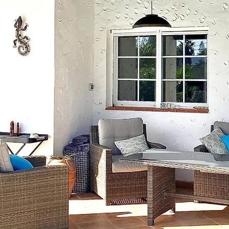 Вилла Casa Yukka With Heated Pool