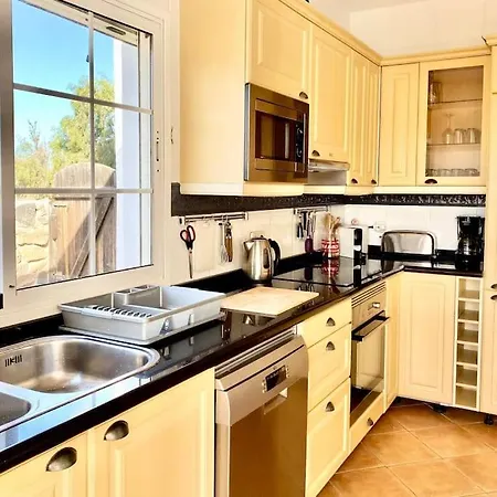 Вилла Casa Yukka With Heated Pool *