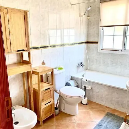 Вилла Casa Yukka With Heated Pool Лахарес