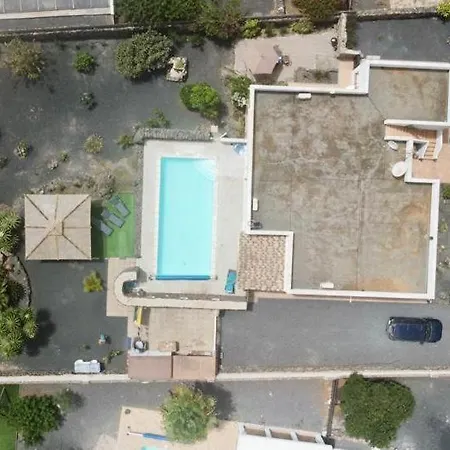 Casa Yukka With Heated Pool Вилла Лахарес