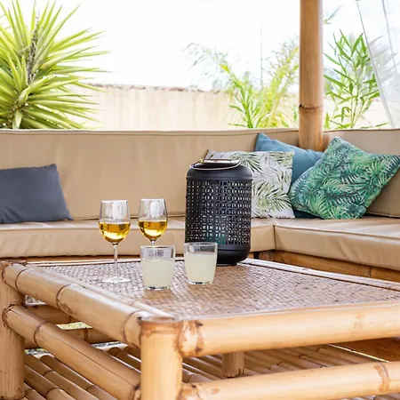 Casa Yukka With Heated Pool Вилла